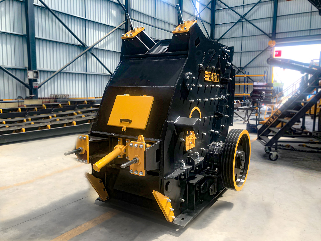 FABO impact crusher - Udarna drobilica: slika 2 FABO impact crusher - Udarna drobilica: slika 2