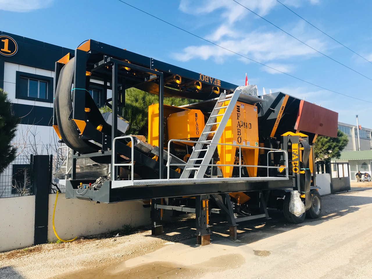 FABO mobile jaw crusher - Čeljusna drobilica: slika 2 FABO mobile jaw crusher - Čeljusna drobilica: slika 2