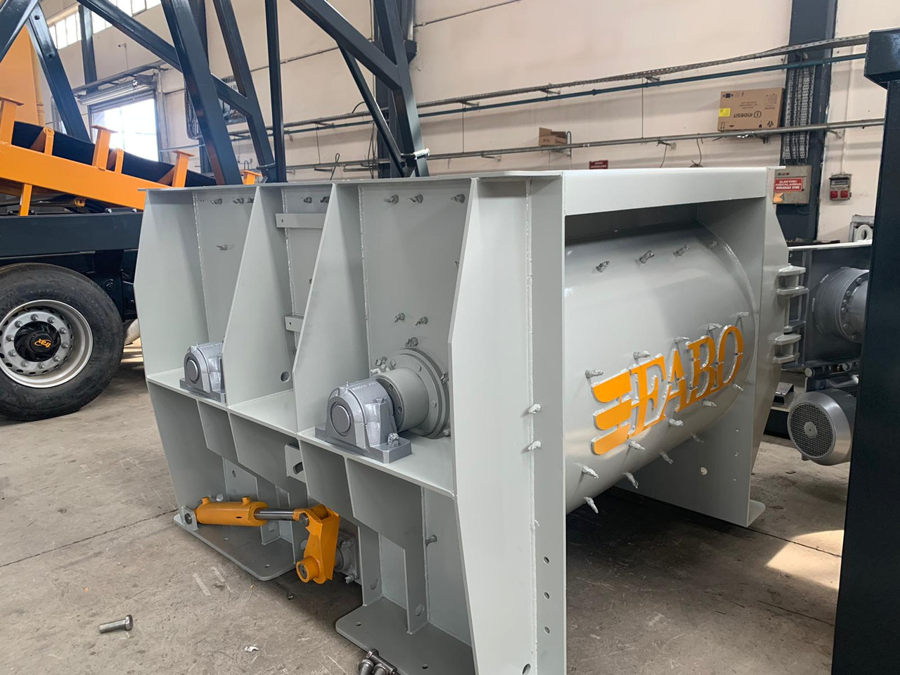 Novu Mešalica za beton FABO twin shaft mixer: slika 5