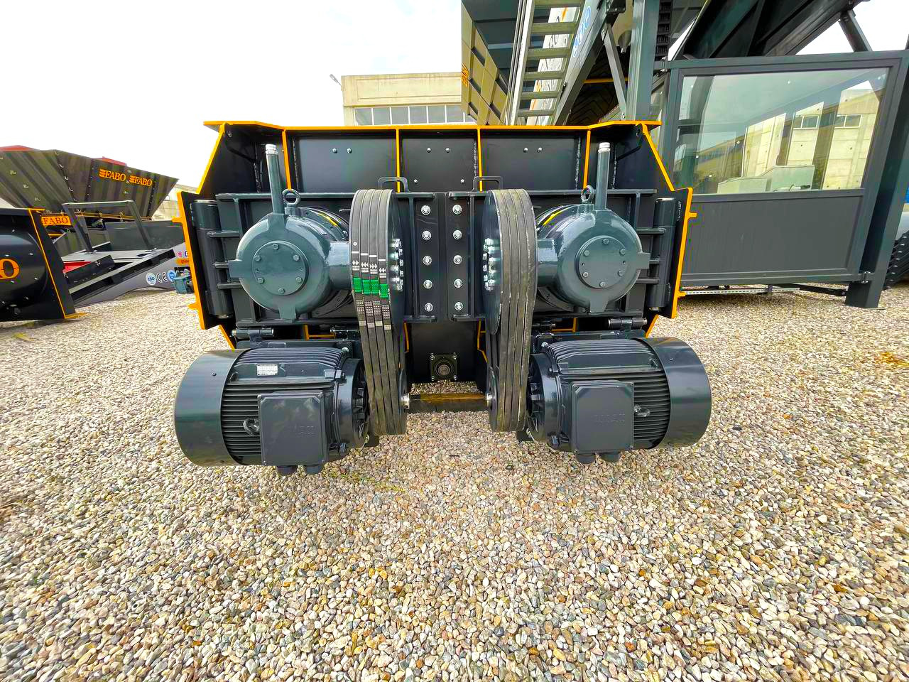 FABO twin shaft mixer - Mešalica za beton: slika 3 FABO twin shaft mixer - Mešalica za beton: slika 3