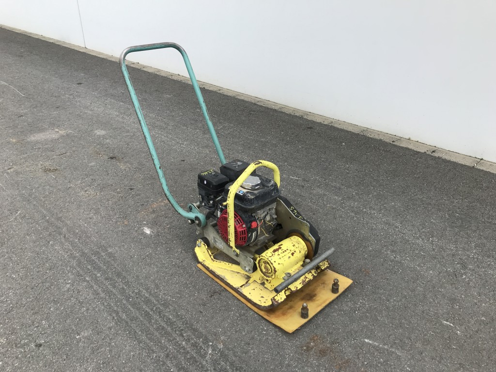 Ammann Rüttelplatte AVP 1240 Gummimatte - Vibraciona ploča: slika 3 Ammann Rüttelplatte AVP 1240 Gummimatte - Vibraciona ploča: slika 3