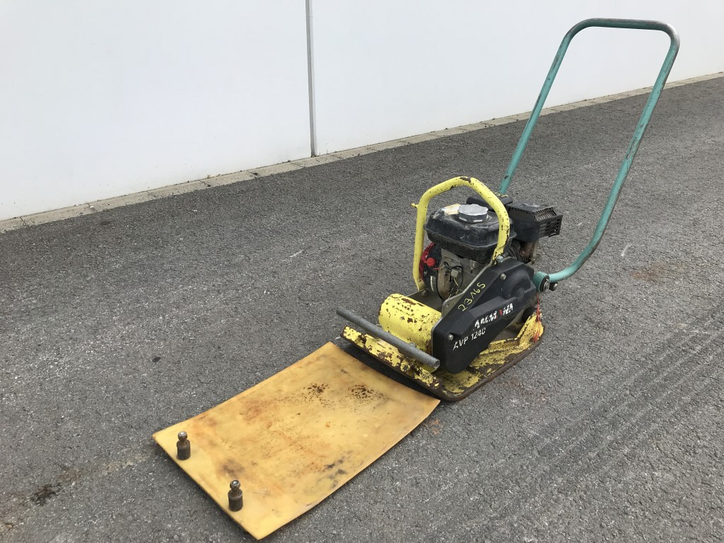 Ammann Rüttelplatte AVP 1240 Gummimatte - Vibraciona ploča: slika 4 Ammann Rüttelplatte AVP 1240 Gummimatte - Vibraciona ploča: slika 4