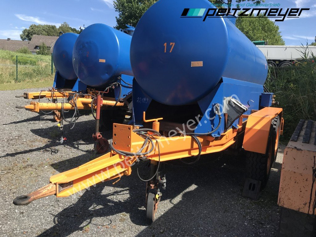 BATHE TANDEMANHÄNGER Bitum / Teerkocher 3,5 m³ Hatz DIesel 1 D 81 C - Prskalica bitu-emulzije: slika 4 BATHE TANDEMANHÄNGER Bitum / Teerkocher 3,5 m³ Hatz DIesel 1 D 81 C - Prskalica bitu-emulzije: slika 4