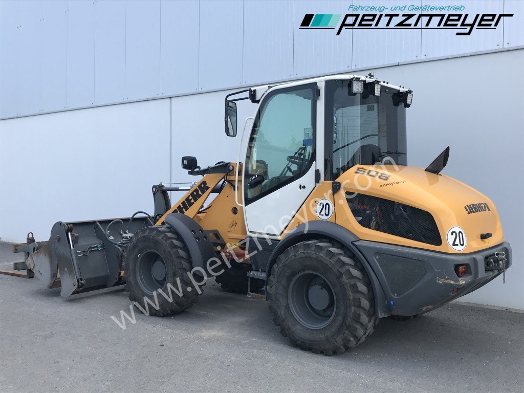 LIEBHERR Radlader L 508 C 4in1 Schaufel + Palettengabel - Utovarivač točkaš: slika 4 LIEBHERR Radlader L 508 C 4in1 Schaufel + Palettengabel - Utovarivač točkaš: slika 4