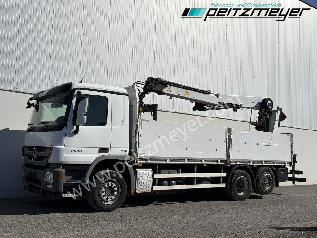 MERCEDES-BENZ Actros 2536 LL Pritsche HMF Heckkran m. Zange Baustoff - Kamion sa tovarnim sandukom, Kamion sa dizalicom: slika 1 MERCEDES-BENZ Actros 2536 LL Pritsche HMF Heckkran m. Zange Baustoff - Kamion sa tovarnim sandukom, Kamion sa dizalicom: slika 1