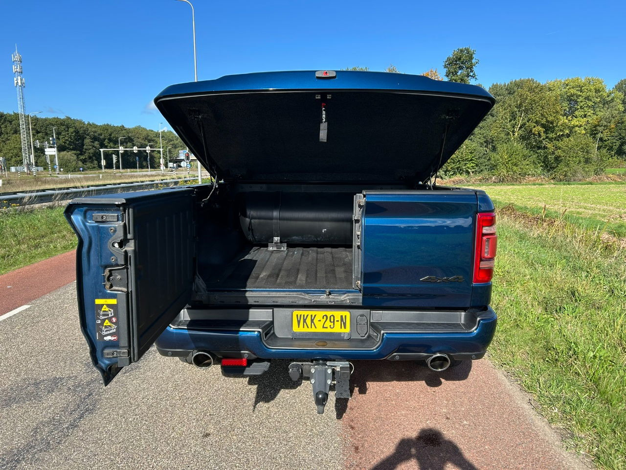 Dodge Ram Pick Up 1500 5.7 V8 4x4 Creb Cab Limeted Hemi Etorque - Pikap: slika 5 Dodge Ram Pick Up 1500 5.7 V8 4x4 Creb Cab Limeted Hemi Etorque - Pikap: slika 5