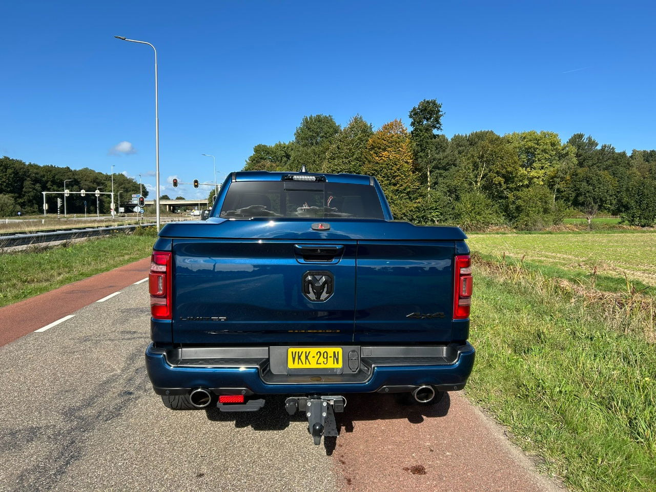 Dodge Ram Pick Up 1500 5.7 V8 4x4 Creb Cab Limeted Hemi Etorque - Pikap: slika 4 Dodge Ram Pick Up 1500 5.7 V8 4x4 Creb Cab Limeted Hemi Etorque - Pikap: slika 4