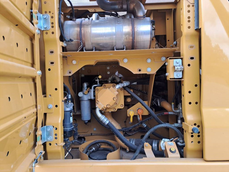 Bager guseničar Cat 320 NG: slika 19