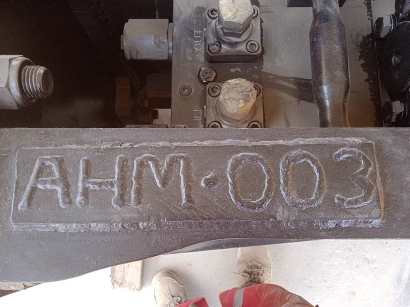 Cat H180GC Hammer (2 pcs available in Abu Dhabi) - Hidraulični čekić za Građevinska mašina: slika 2 Cat H180GC Hammer (2 pcs available in Abu Dhabi) - Hidraulični čekić za Građevinska mašina: slika 2