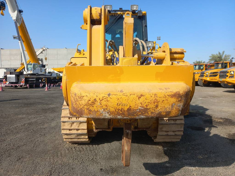 Komatsu D155A (4 pieces available - Abu Dhabi) - Buldožer: slika 5 Komatsu D155A (4 pieces available - Abu Dhabi) - Buldožer: slika 5