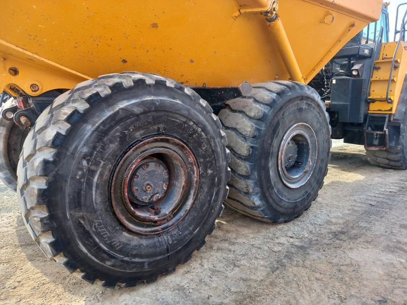 Zglobni kiper Komatsu HM400-3R (4 pcs available in Abu Dhabi): slika 14