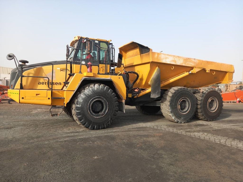 Komatsu HM400-3R (4pcs available in Abu Dhabi) - Zglobni kiper: slika 2 Komatsu HM400-3R (4pcs available in Abu Dhabi) - Zglobni kiper: slika 2