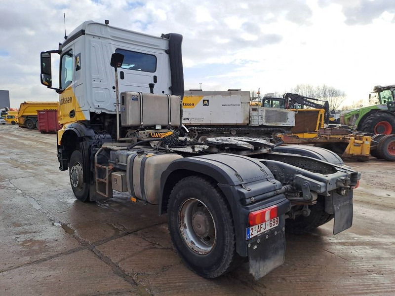 Mercedes-Benz Arocs 2045 - Tegljač: slika 2 Mercedes-Benz Arocs 2045 - Tegljač: slika 2