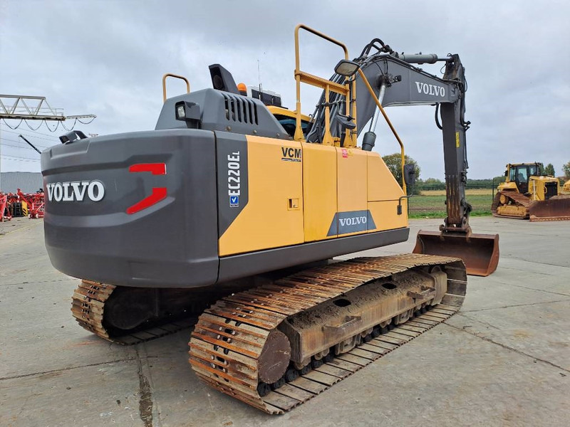 Volvo EC 220 EL (New Undercarriage) - Bager guseničar: slika 4 Volvo EC 220 EL (New Undercarriage) - Bager guseničar: slika 4