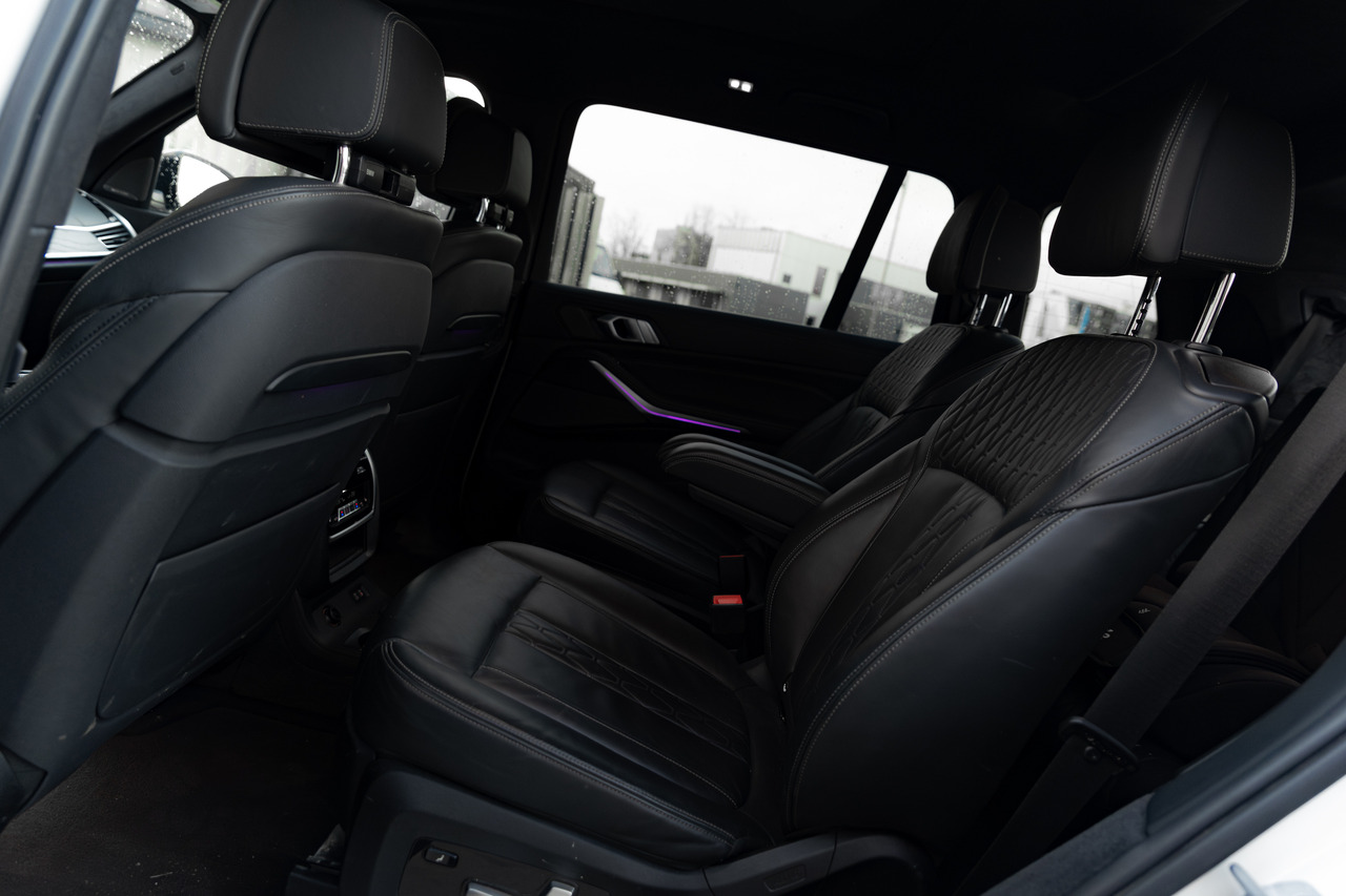 Automobil BMW X7 M50D X Drive M package, 6 seats: slika 16