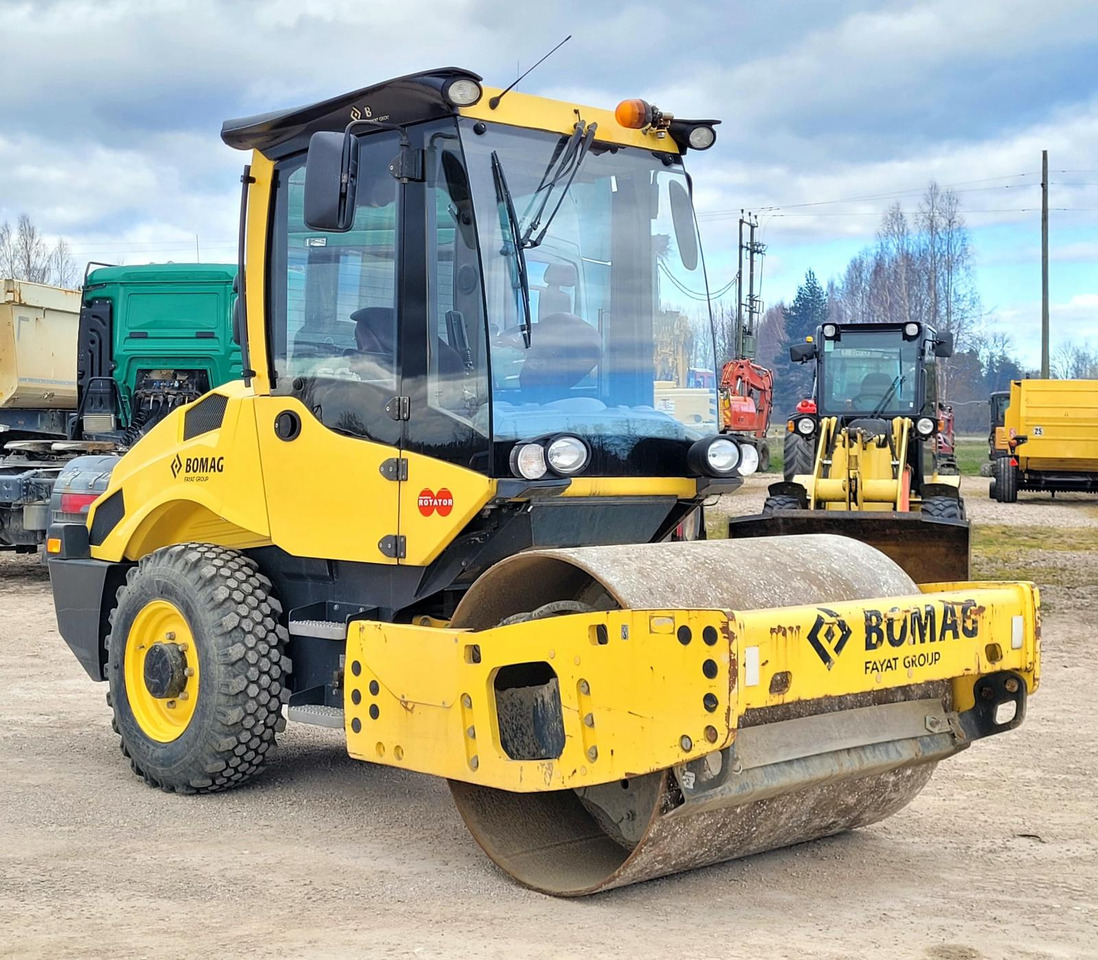 BOMAG BW145D-5 EPA - Valjak: slika 2 BOMAG BW145D-5 EPA - Valjak: slika 2
