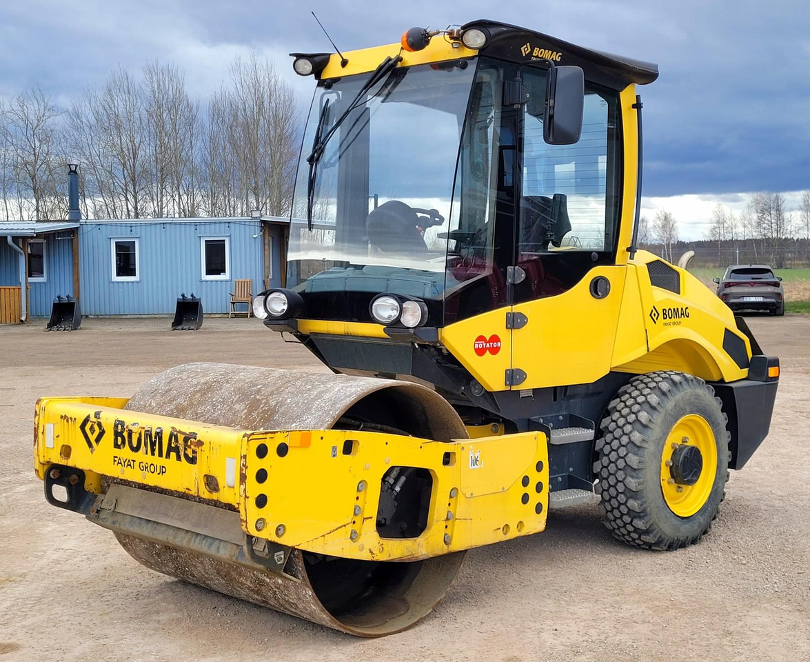 BOMAG BW145D-5 EPA - Valjak: slika 1 BOMAG BW145D-5 EPA - Valjak: slika 1