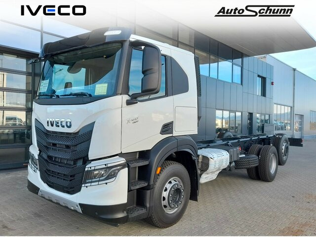 IVECO X-Way AT280X46Y/PS ON+ FULL LED-DAB-BT... - Kamion sa golom šasijom i zatvorenom kabinom: slika 1 IVECO X-Way AT280X46Y/PS ON+ FULL LED-DAB-BT... - Kamion sa golom šasijom i zatvorenom kabinom: slika 1