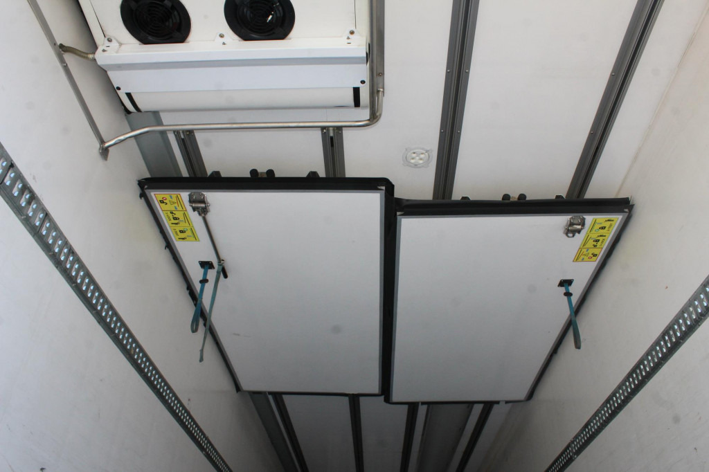 Chereau CV 1950Mt. 2,6h Strom Bi-Multi-Temp. LBW FRC 28 - Poluprikolica hladnjače: slika 2 Chereau CV 1950Mt. 2,6h Strom Bi-Multi-Temp. LBW FRC 28 - Poluprikolica hladnjače: slika 2