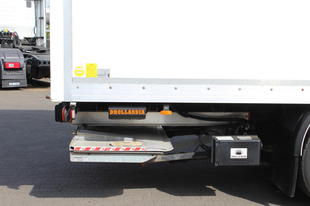 Daf LF 290 Koffer Klima LDW Rolltor LBW 298Tkm - Kamion: slika 4 Daf LF 290 Koffer Klima LDW Rolltor LBW 298Tkm - Kamion: slika 4