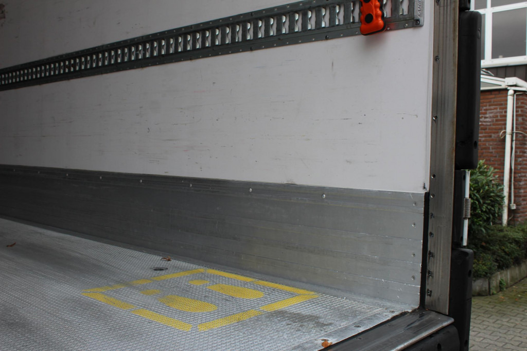 Lamberet TK SLXi Spectrum 2,65h Bi-Multi-Temp. TW LBW - Poluprikolica hladnjače: slika 5 Lamberet TK SLXi Spectrum 2,65h Bi-Multi-Temp. TW LBW - Poluprikolica hladnjače: slika 5