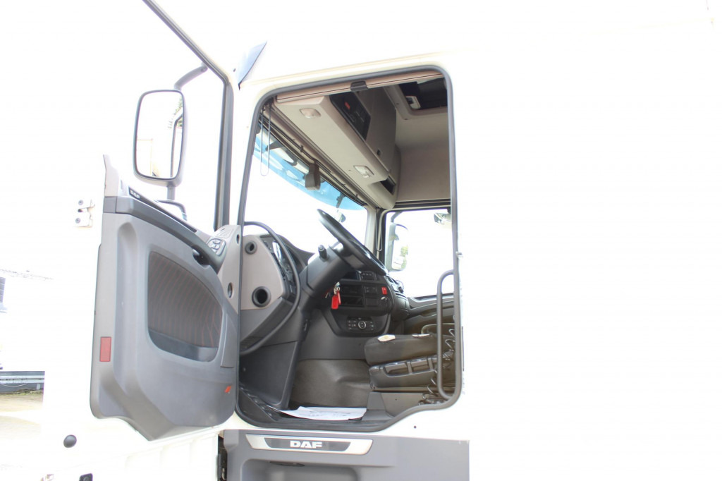 Daf XF 530 SC Retarder ACC LDW Kühlbox Vollspoiler - Tegljač: slika 5 Daf XF 530 SC Retarder ACC LDW Kühlbox Vollspoiler - Tegljač: slika 5