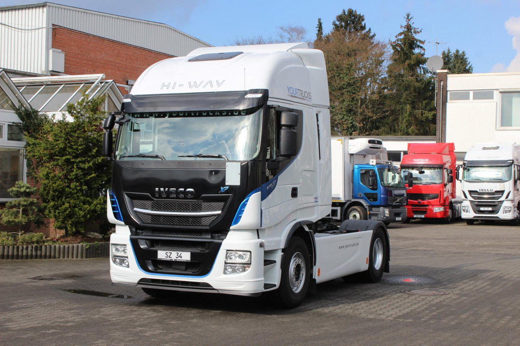 Tegljač Iveco AS 510 XP Retarder   ACC   LDW   Kühlbox   Navi: slika 1
