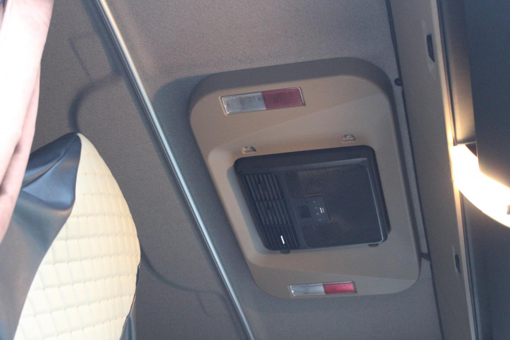 MAN TGX 510 XL Retarder Alufelgen Standklima 2 Tank - Tegljač: slika 4 MAN TGX 510 XL Retarder Alufelgen Standklima 2 Tank - Tegljač: slika 4