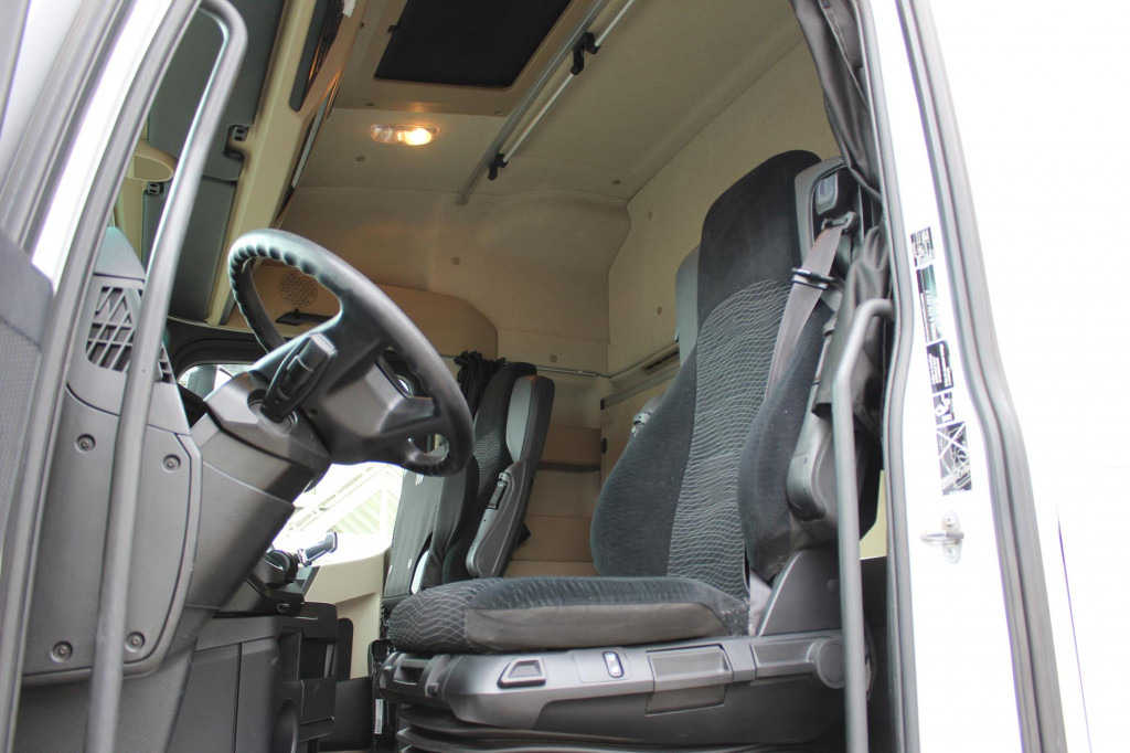 Mercedes-Benz Actros 1845 E6 ACC LDW Kühlbox Vollspoiler - Tegljač: slika 4 Mercedes-Benz Actros 1845 E6 ACC LDW Kühlbox Vollspoiler - Tegljač: slika 4