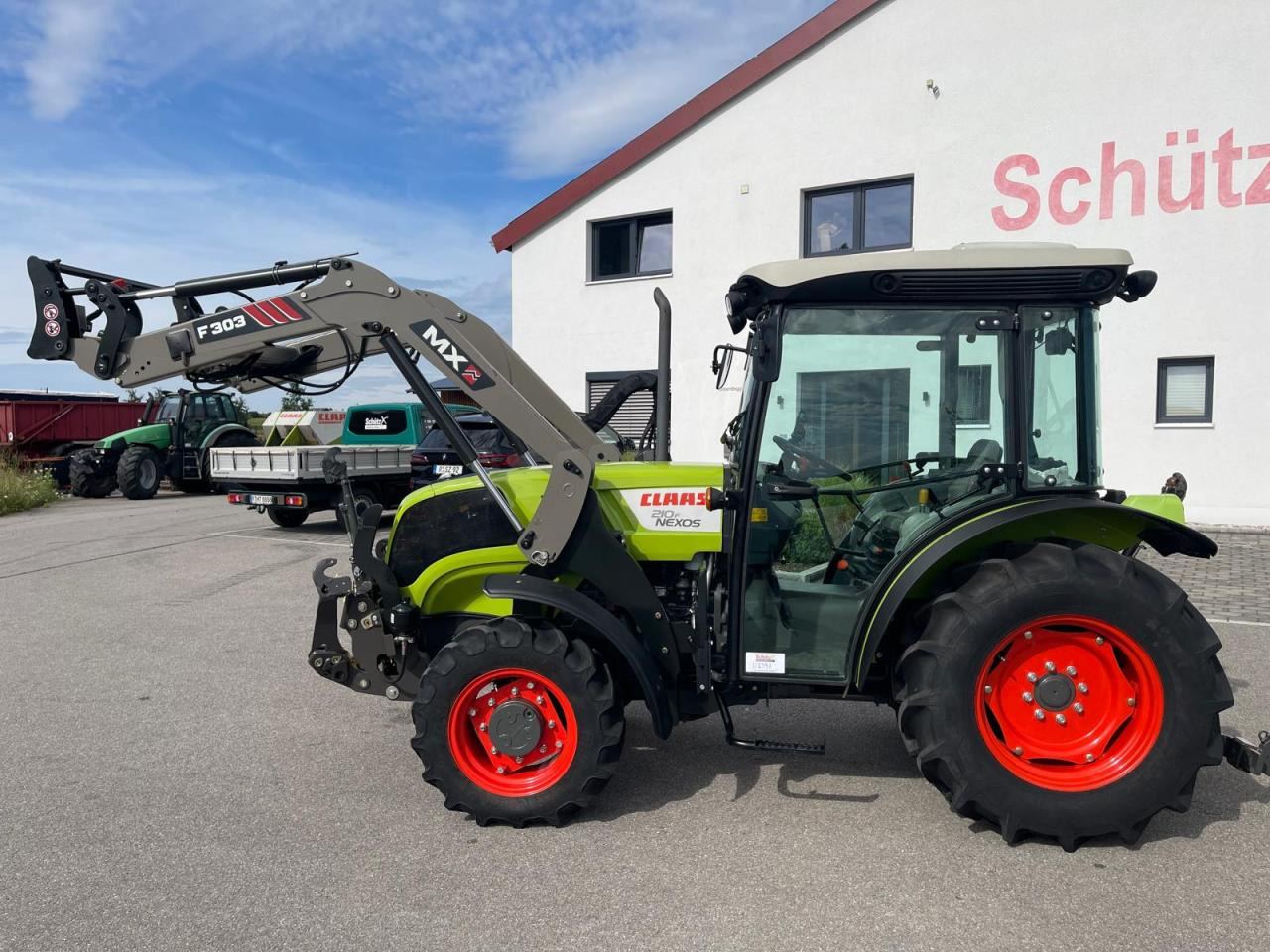CLAAS Nexos 210 inkl. Frontlader, Frontzapfwelle - Traktor: slika 2 CLAAS Nexos 210 inkl. Frontlader, Frontzapfwelle - Traktor: slika 2