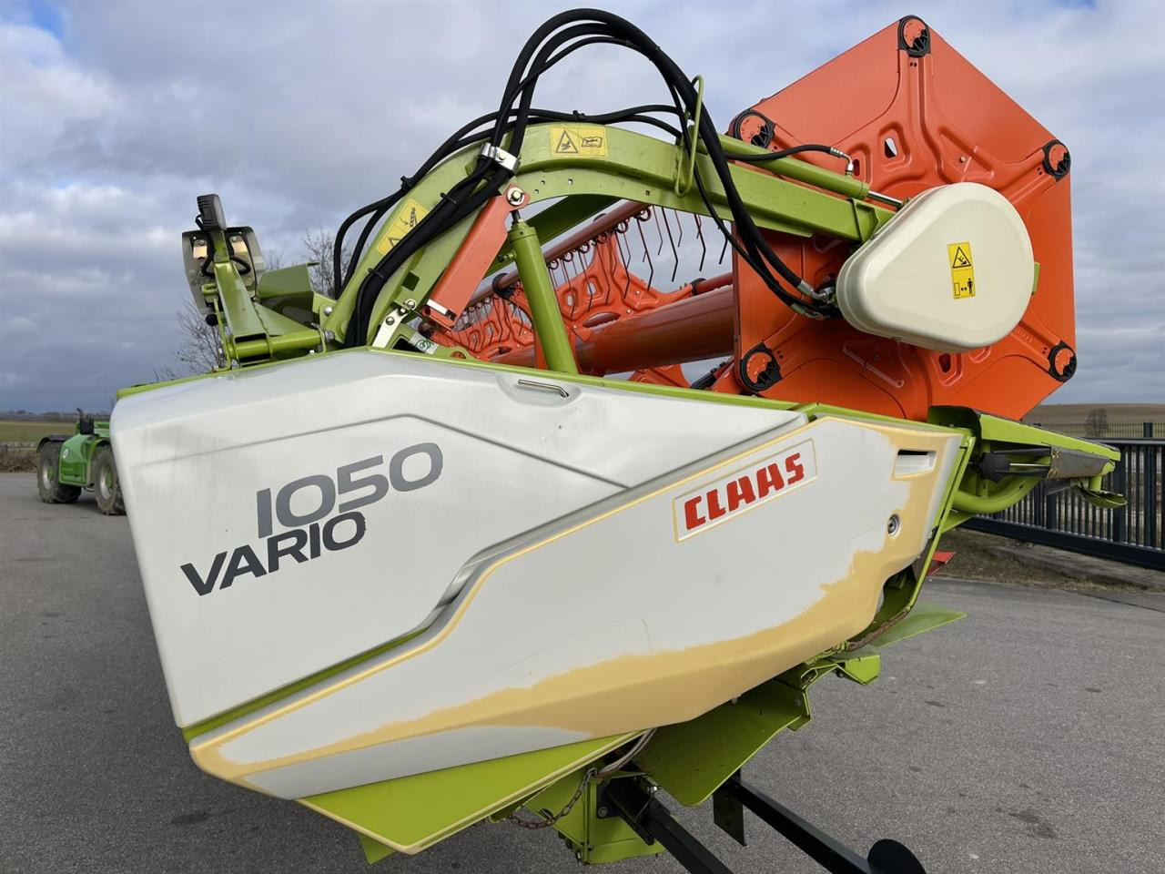 CLAAS Schneidwerk Claas Vario V1050, 1600ha, LED Laser, Baujahr 2016 - Prednji deo kombajna: slika 3 CLAAS Schneidwerk Claas Vario V1050, 1600ha, LED Laser, Baujahr 2016 - Prednji deo kombajna: slika 3