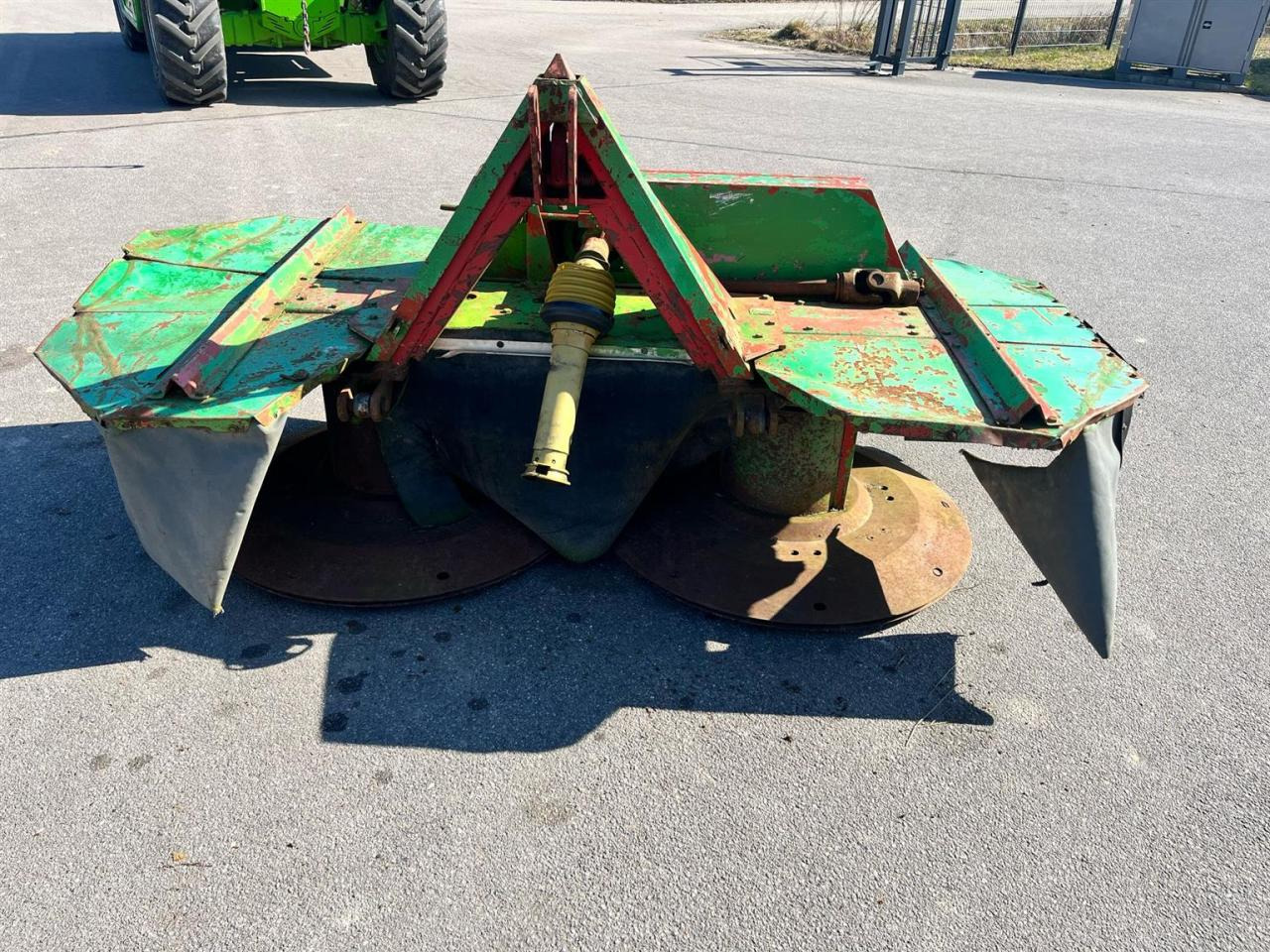 Deutz-Fahr Mähwerk mit 2 m Arbeitsbreite - Kosačica: slika 4 Deutz-Fahr Mähwerk mit 2 m Arbeitsbreite - Kosačica: slika 4