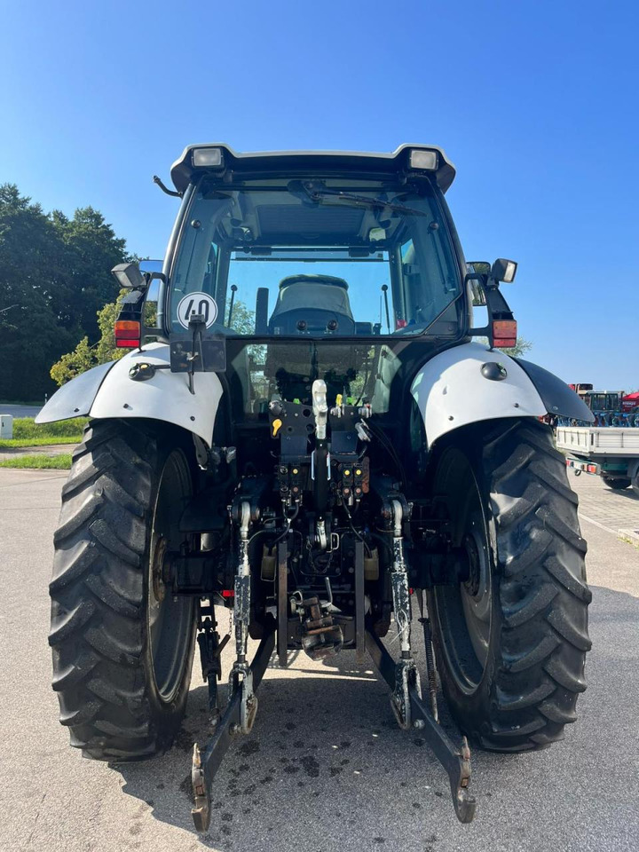 Lamborghini R6.140 DCR mit Frontzapfwelle und Frontkraftheber, Pflegeschlepper - Traktor: slika 4 Lamborghini R6.140 DCR mit Frontzapfwelle und Frontkraftheber, Pflegeschlepper - Traktor: slika 4
