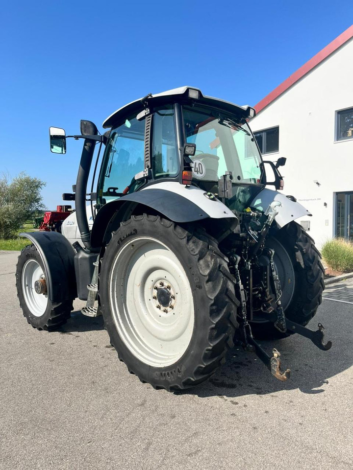 Lamborghini R6.140 DCR mit Frontzapfwelle und Frontkraftheber, Pflegeschlepper - Traktor: slika 3 Lamborghini R6.140 DCR mit Frontzapfwelle und Frontkraftheber, Pflegeschlepper - Traktor: slika 3