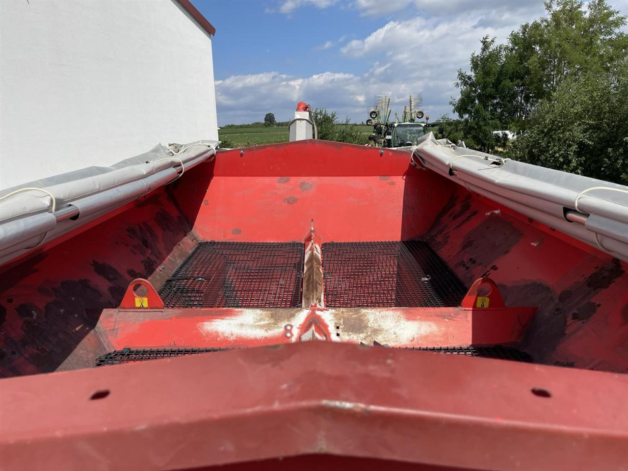 Rasipač veštačkog đubriva Rauch TWS 5000 Düngerwagen mit Deichsel-Lenkung und Streuer Axera H-EMC, gepflegter Zustand: slika 14