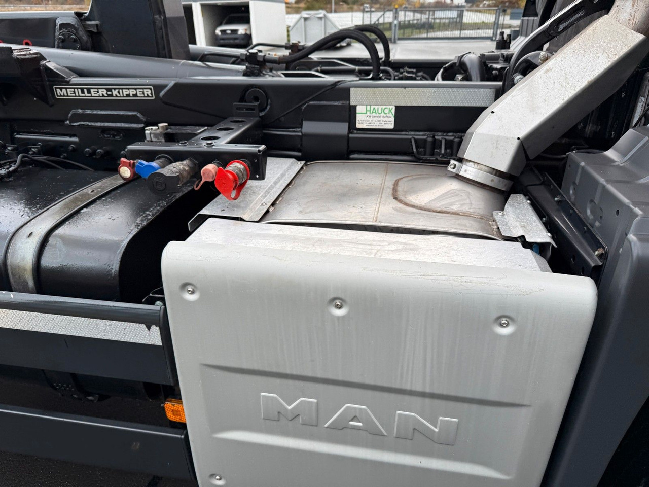 MAN TGS 18.360 4x4 Winterdienst Fahrgestell - Kamion sa golom šasijom i zatvorenom kabinom: slika 5 MAN TGS 18.360 4x4 Winterdienst Fahrgestell - Kamion sa golom šasijom i zatvorenom kabinom: slika 5