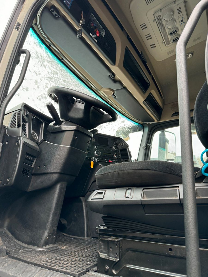 Mercedes-Benz Actros 2542 6x2 - Getriebeschaden- Mercedes-Benz Actros 2542 6x2 - Getriebeschaden- - Kamion za prevoz kontejnera/ Kamion sa promenjivim sandukom: slika 2 Mercedes-Benz Actros 2542 6x2 - Getriebeschaden- Mercedes-Benz Actros 2542 6x2 - Getriebeschaden- - Kamion za prevoz kontejnera/ Kamion sa promenjivim sandukom: slika 2