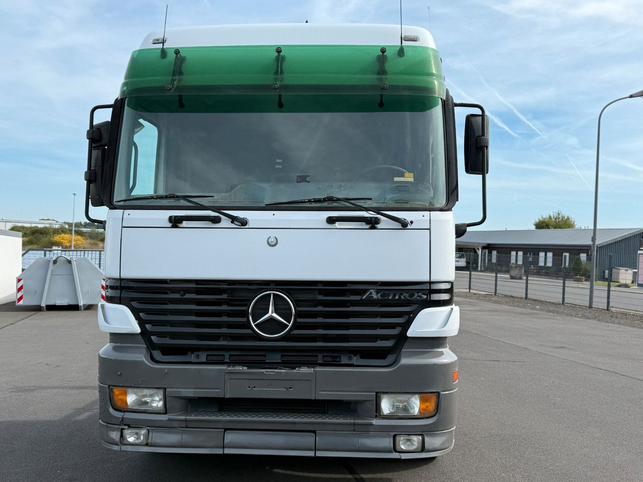 Mercedes-Benz Actros 2543 6x2 Klima + Kupplung - Kamion sa hidrauličnom kukom: slika 3 Mercedes-Benz Actros 2543 6x2 Klima + Kupplung - Kamion sa hidrauličnom kukom: slika 3