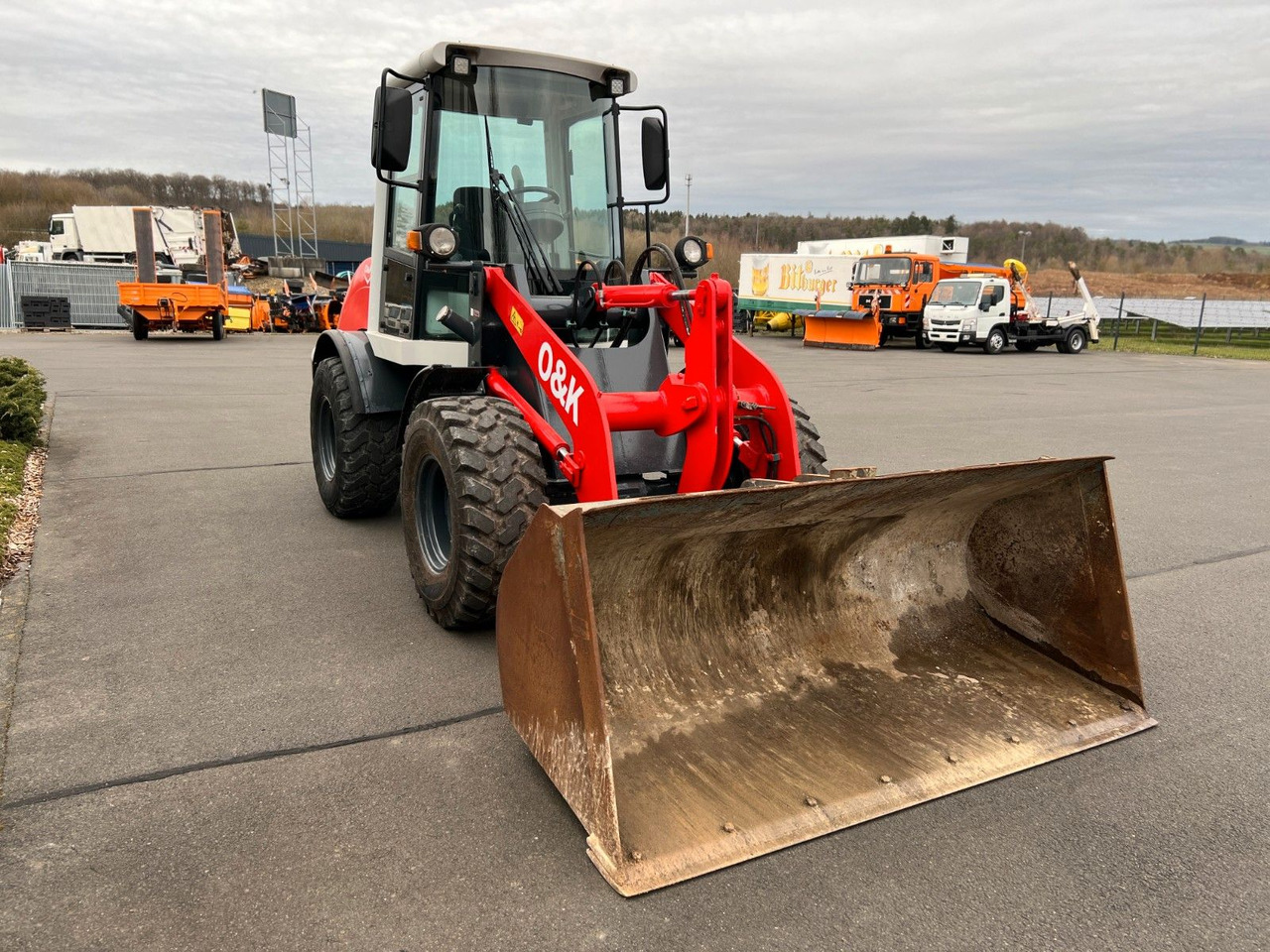 O & K L 8.5 - Schaufel - Palettengabel- 4717 Betriebs O & K L 8.5 - Schaufel - Palettengabel- 4717 Betriebs - Utovarivač točkaš: slika 3 O & K L 8.5 - Schaufel - Palettengabel- 4717 Betriebs O & K L 8.5 - Schaufel - Palettengabel- 4717 Betriebs - Utovarivač točkaš: slika 3