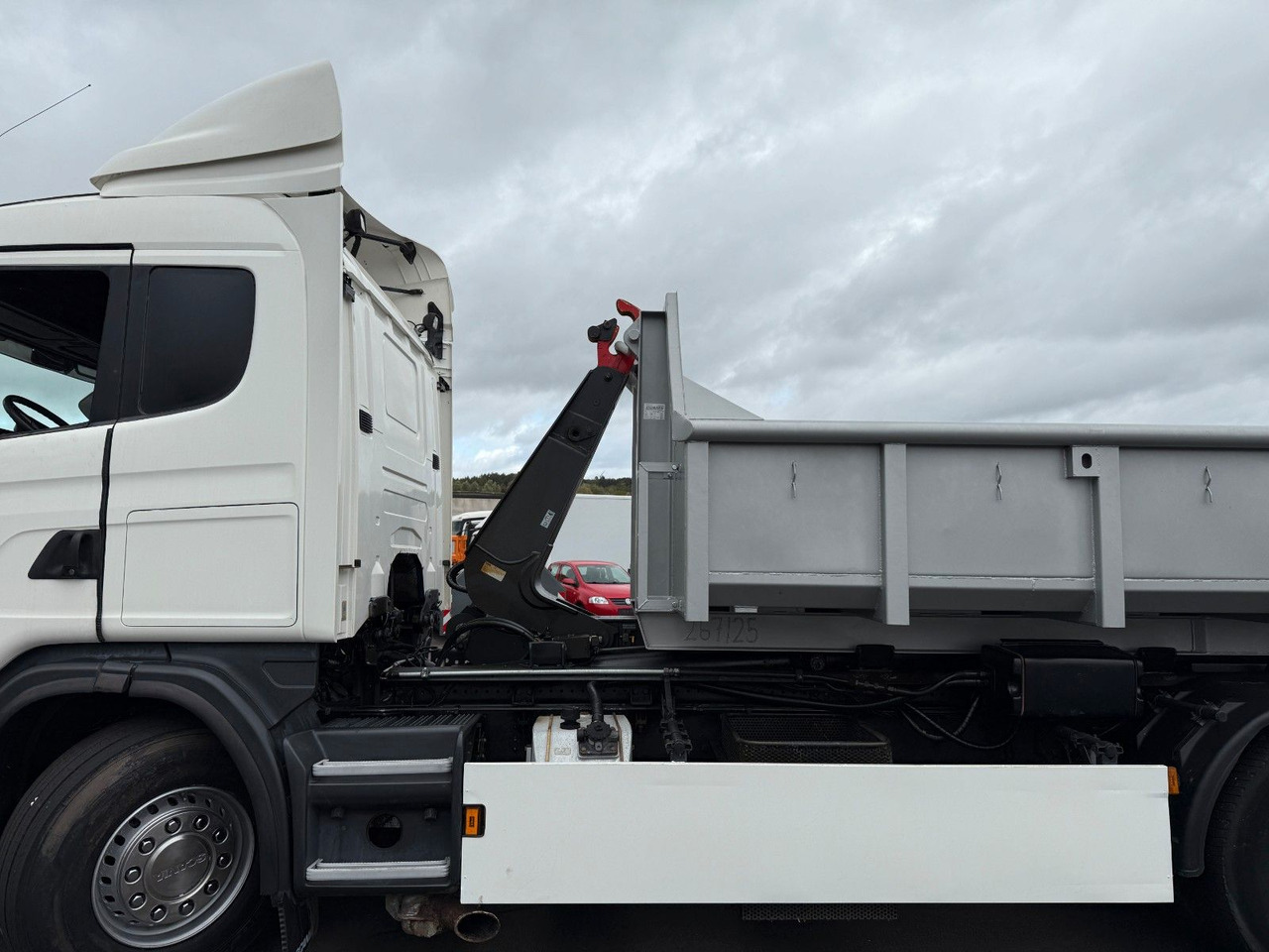 Scania G 440 LB 6x2 Knickhaken Retarder, Klima - Kamion sa hidrauličnom kukom: slika 4 Scania G 440 LB 6x2 Knickhaken Retarder, Klima - Kamion sa hidrauličnom kukom: slika 4