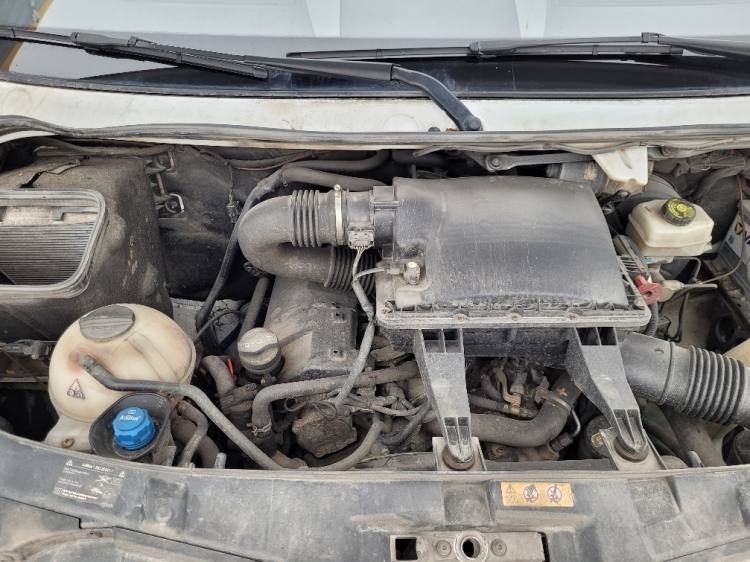 Vozilo hitne pomoći MERCEDES – BENZ SPRINTER 3.0D AMBULANCE (PROFILE) KLIMA 7.2015 EURO 6: slika 27 Vozilo hitne pomoći MERCEDES – BENZ SPRINTER 3.0D AMBULANCE (PROFILE) KLIMA 7.2015 EURO 6: slika 27