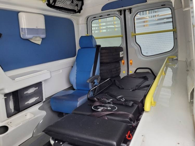 Vozilo hitne pomoći MERCEDES – BENZ SPRINTER 3.0D AMBULANCE (PROFILE) KLIMA 7.2015 EURO 6: slika 8 Vozilo hitne pomoći MERCEDES – BENZ SPRINTER 3.0D AMBULANCE (PROFILE) KLIMA 7.2015 EURO 6: slika 8