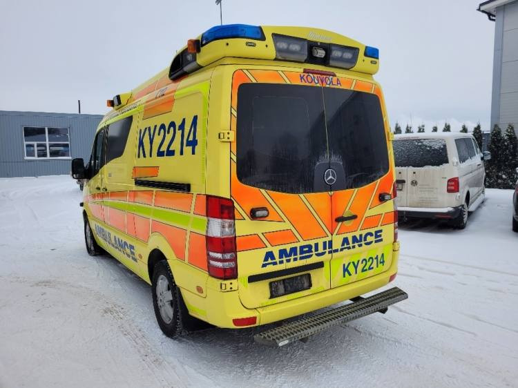 MERCEDES – BENZ SPRINTER 3.0D AMBULANCE (TAMLANS) KLIMA, 11.2016, EURO 6 - Vozilo hitne pomoći: slika 5 MERCEDES – BENZ SPRINTER 3.0D AMBULANCE (TAMLANS) KLIMA, 11.2016, EURO 6 - Vozilo hitne pomoći: slika 5