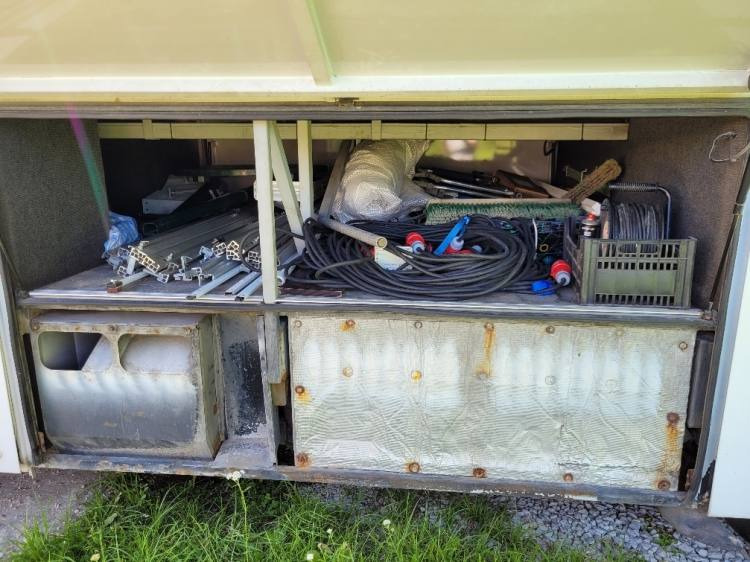 VOLVO B12M BERKHOF AXIAL70 MOTORHOME KLIMA 3.2003 - Turistički autobus: slika 5 VOLVO B12M BERKHOF AXIAL70 MOTORHOME KLIMA 3.2003 - Turistički autobus: slika 5