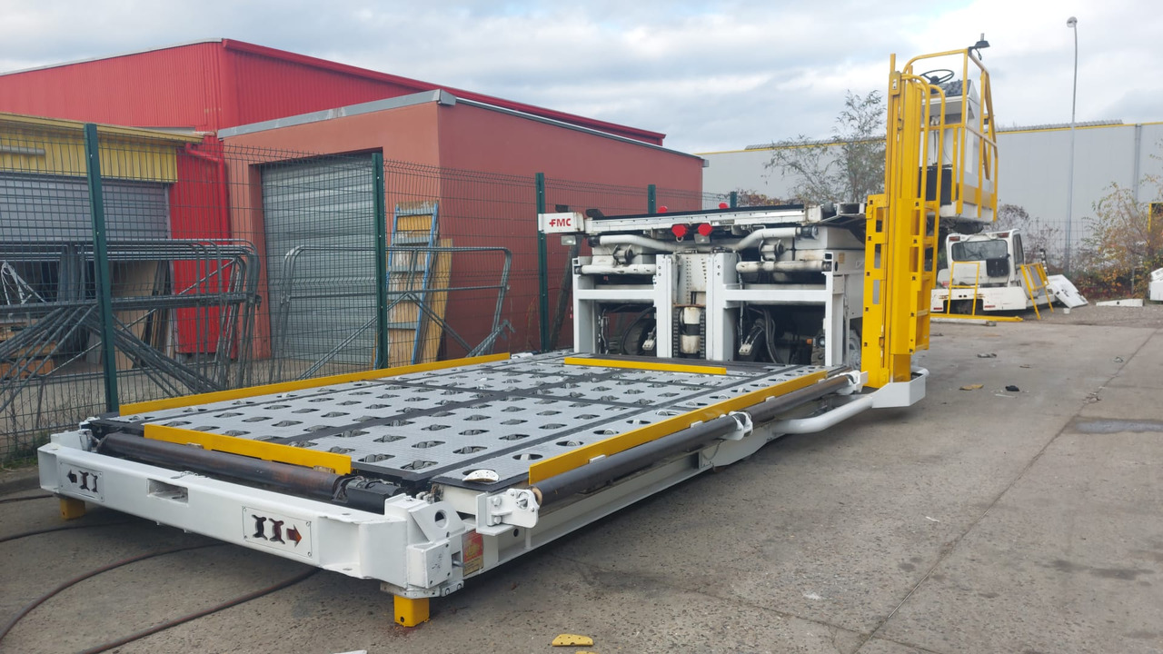 FMC loader Commander 15 Universal Main Deck - Utovarivač kontejnera/ Paleta: slika 3 FMC loader Commander 15 Universal Main Deck - Utovarivač kontejnera/ Paleta: slika 3