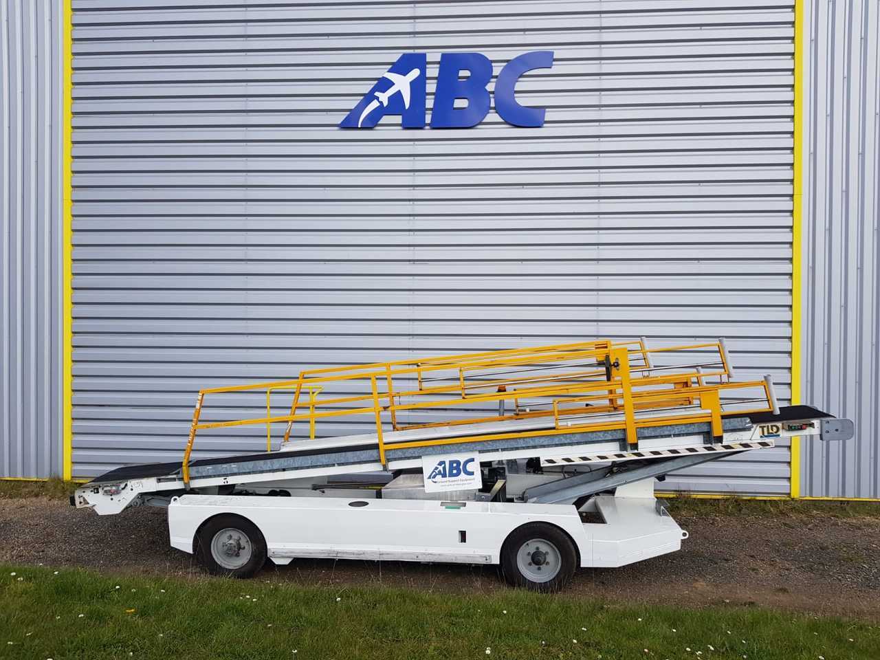 TLD Beltloader NBL - Avionski trakasti transporter: slika 1 TLD Beltloader NBL - Avionski trakasti transporter: slika 1