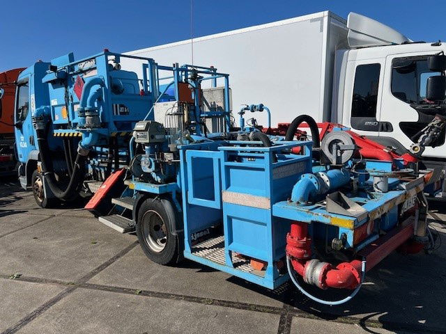 DAF LF 45 FA45.130 LF - Kamion cisterna: slika 4 DAF LF 45 FA45.130 LF - Kamion cisterna: slika 4