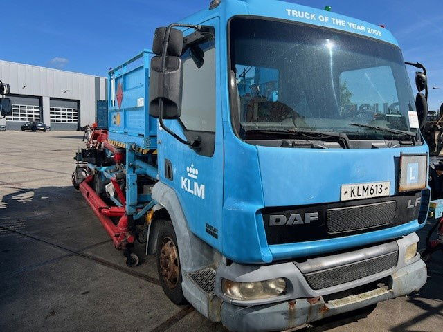 DAF LF 45 FA45.130 LF - Kamion cisterna: slika 2 DAF LF 45 FA45.130 LF - Kamion cisterna: slika 2