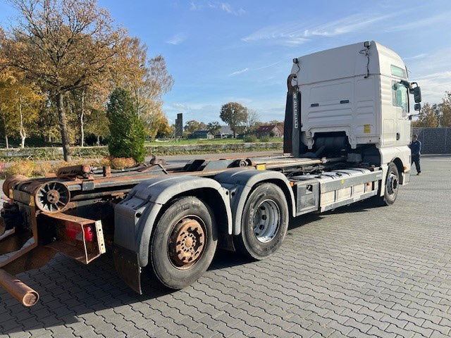 MAN TGA 26.440 .440 6x2 - Kamion za prevoz kontejnera/ Kamion sa promenjivim sandukom: slika 4 MAN TGA 26.440 .440 6x2 - Kamion za prevoz kontejnera/ Kamion sa promenjivim sandukom: slika 4