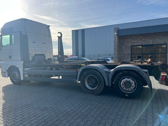 MAN TGA 26.440 .440 6x2 - Kamion za prevoz kontejnera/ Kamion sa promenjivim sandukom: slika 3 MAN TGA 26.440 .440 6x2 - Kamion za prevoz kontejnera/ Kamion sa promenjivim sandukom: slika 3